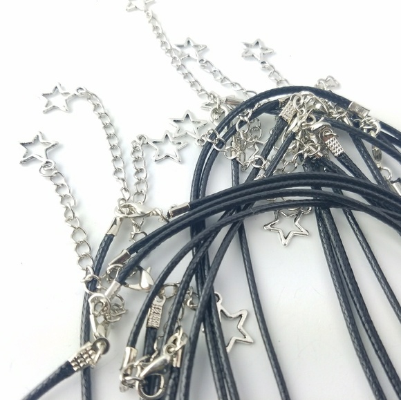 What's your sign? ZODIAC Necklace - Picture 8 of 8